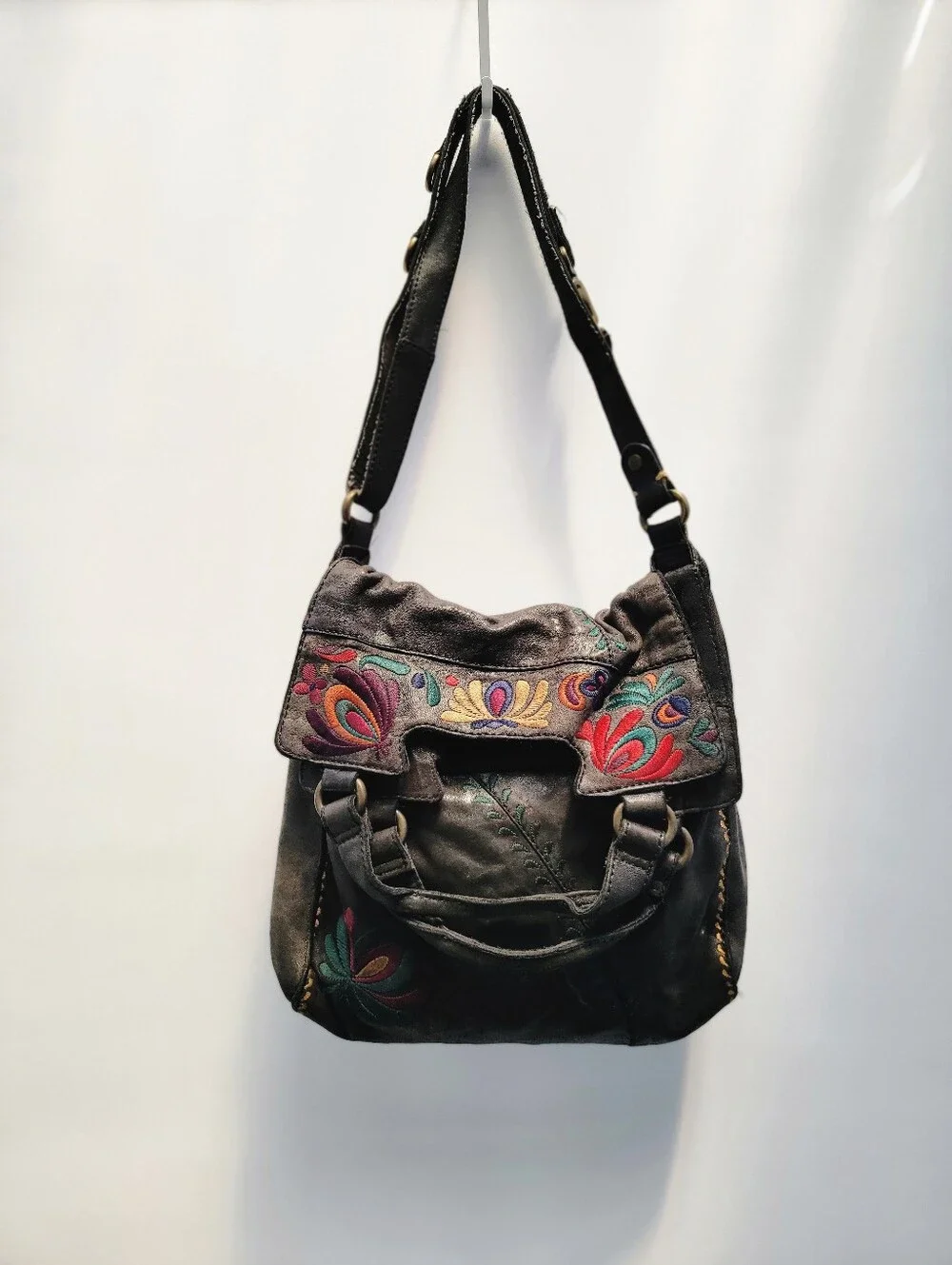 Lucky Brand Abbey Road Vintage Black Leather Hobo Bag Boho Embroidered Festival